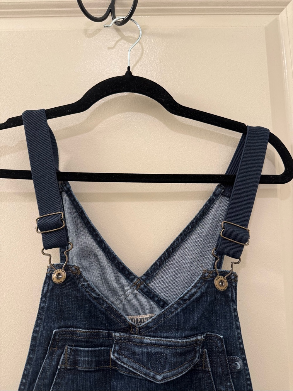 Duluth Trading Company Women's Double Flex Dark Wash Denim Bib Overalls NWOT - Picture 5 of 9